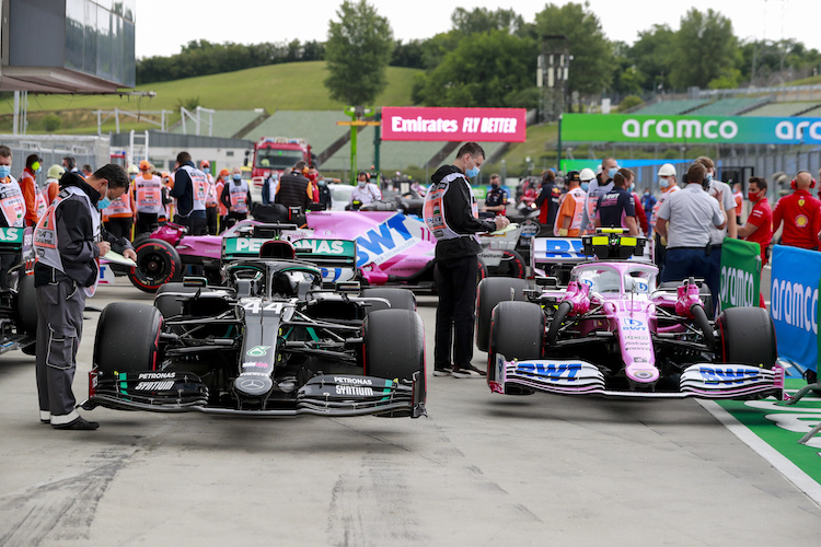Die Autos von Mercedes und Racing Point am Hungaroring
