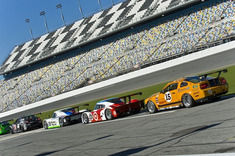 Die Grand-Am-Teams testen in Daytona