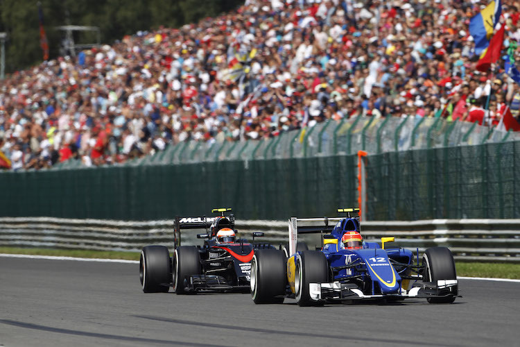 Felipe Nasr vor Jenson Button