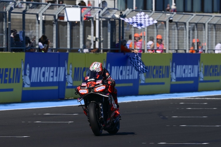 Zieldurchfahrt für Aprilia-Ass Bezzecchi