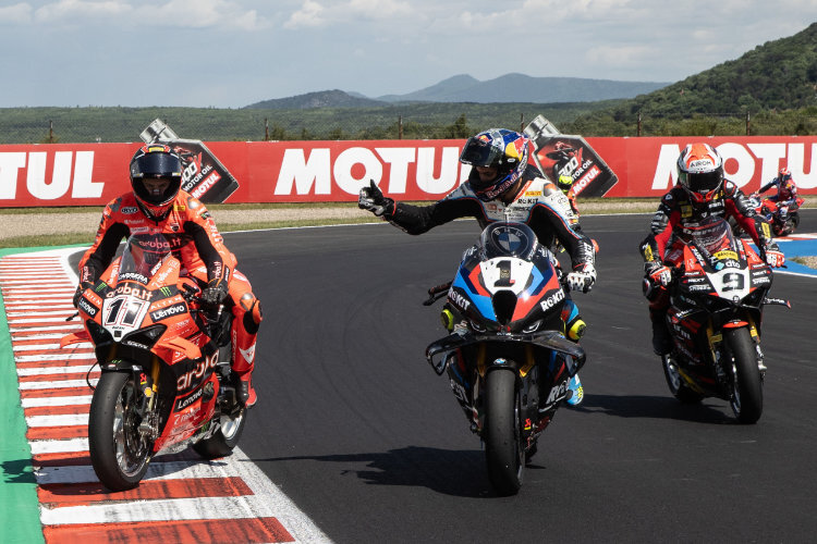 Nicolo Bulega, Toprak Razgatlioglu und Danilo Petrucci (v.l.) sind sich einig: Die Balance-Regel muss verbessert werden