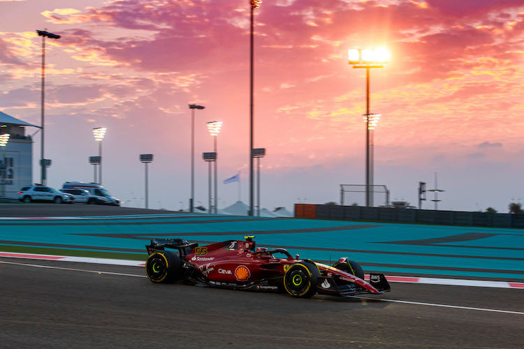 Test-Bestzeit für Carlos Sainz im Ferrari