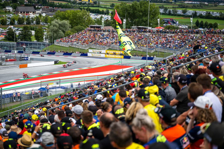 Sie möchten beim Österreich-GP auf der Tribüne sitzen? Dann sind Sie hier richtig