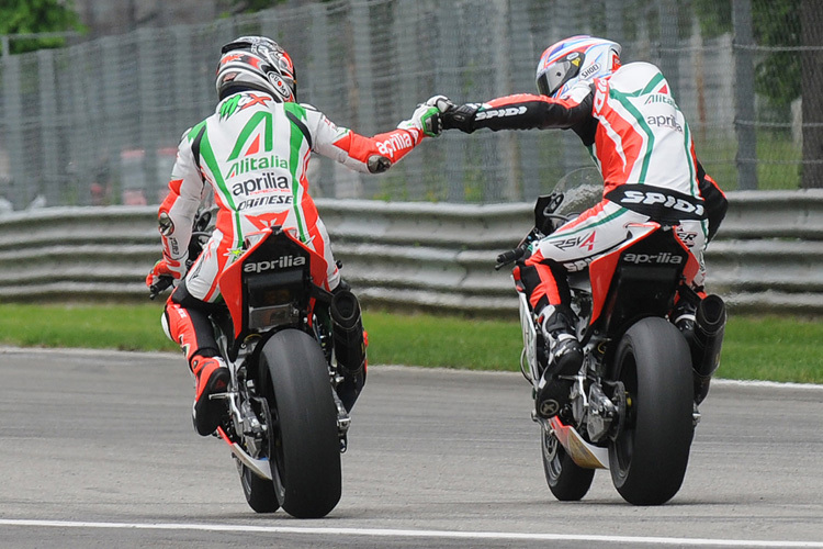 Erfolgreiches Aprilia-Duo: Biaggi und Camier