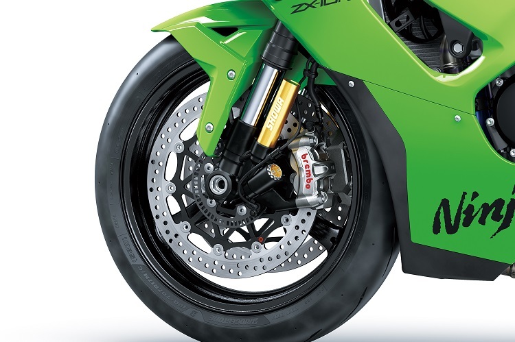 Serienmässig: Balance-Free-Gabel von Showa, Monobloc-Brembos und 330er Doppelscheibe