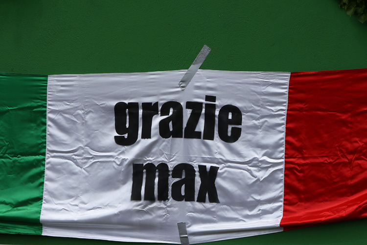 Viele Fans freuen sich über die Rückkehr von Max Biaggi