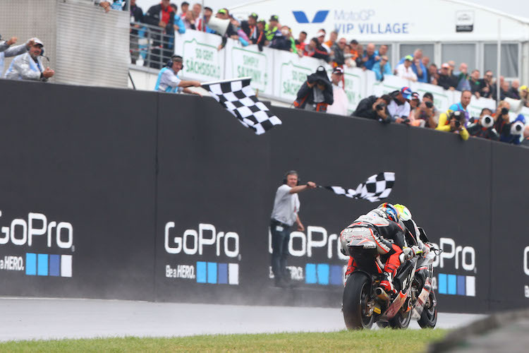 Zarco gewinnt das Moto2-Rennen knapp vor Folger