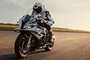 BMW S1000RR 2023: Breiter nutzbares Drehzahlband, Assistentzelektronik fürs Sliden mit Lenkeinschlagsensor