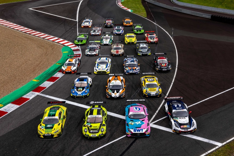 Volles Feld für super Action: Die GT3-Rennwagen des ADAC GT Masters