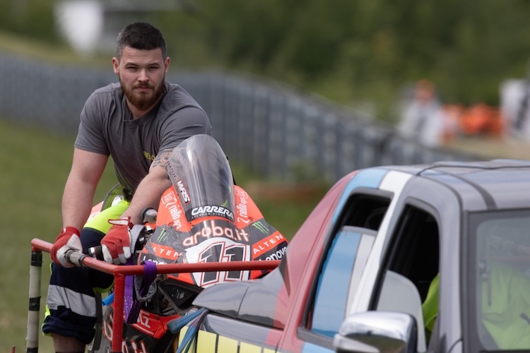 Nicolo Bulegas lädierte Werks-Ducati
