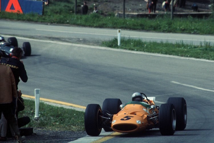 McLaren im Belgien-GP 1968 auf dem Weg zum ersten Sieg