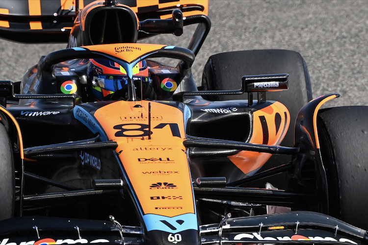 Probleme für McLaren mit den Radbrauen (rechts zu sehen)