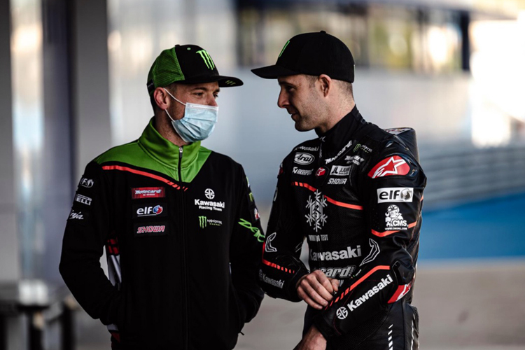 Jonathan Rea (r.) und Alex Lowes sind bereit für den Jerez-Test