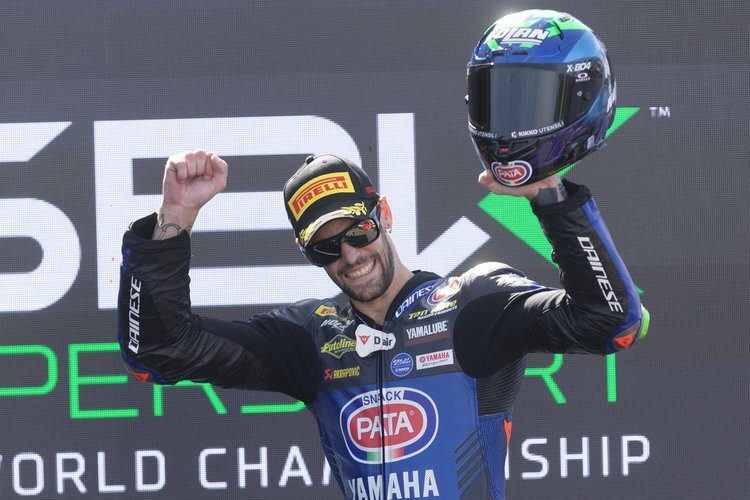 Stefano-Manzi-Yamaha-Dann-w-re-der-Druck-weg-