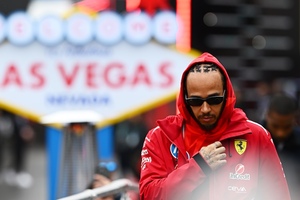 Lewis Hamilton)