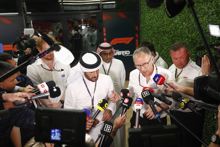 FIA-Präsident Mohammed Ben Sulayem und Formel-1-CEO Stefano Domenicali 