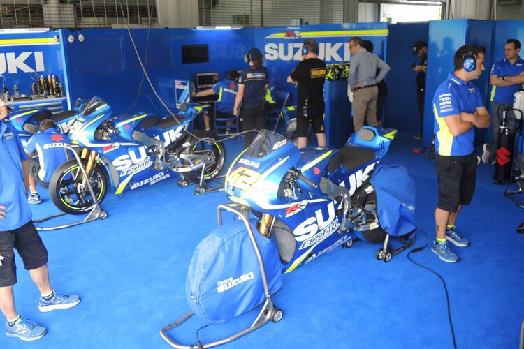 Suzuki-Box in Malaysia: Rins mit Nr. 42, Iannone mit Nr. 29