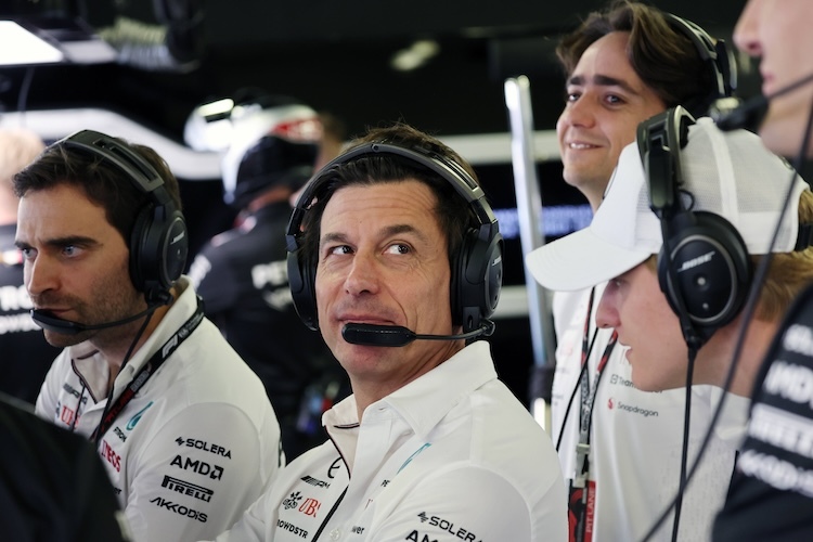Mercedes-Teamchef Toto Wolff: «Wir sind weniger als drei Zehntel von der Pole entfernt, aber angesichts unserer Startpositionen fühlt es sich nach viel mehr an»