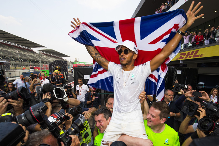 Lewis Hamilton ist zum vierten Mal Weltmeister