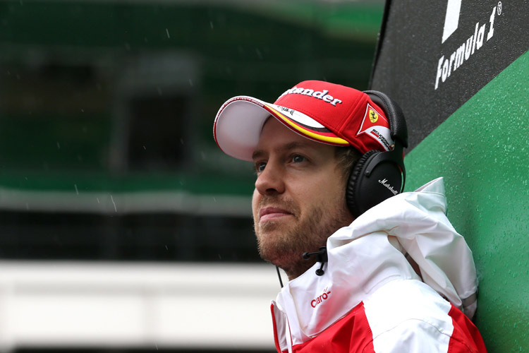 Flavio Briatore glaubt, dass Sebastian Vettel auch in diesem Jahr nicht um den WM-Titel kämpfen wird
