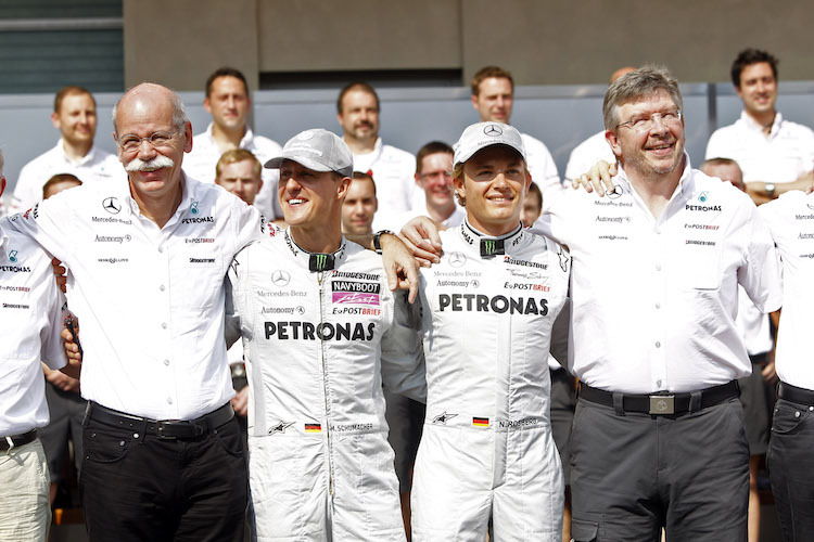 Mercedes-Chef Zetsche, Schumi, Rosberg und Ross Brawn