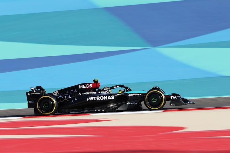 Lewis Hamilton beim Formel-1-Wintertest mit seinem Mercedes