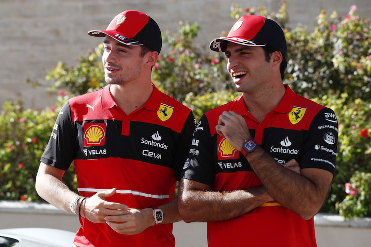 Charles Leclerc und Carlos Sainz werden mit den gleichen Voraussetzungen in die Saison 2023 starten