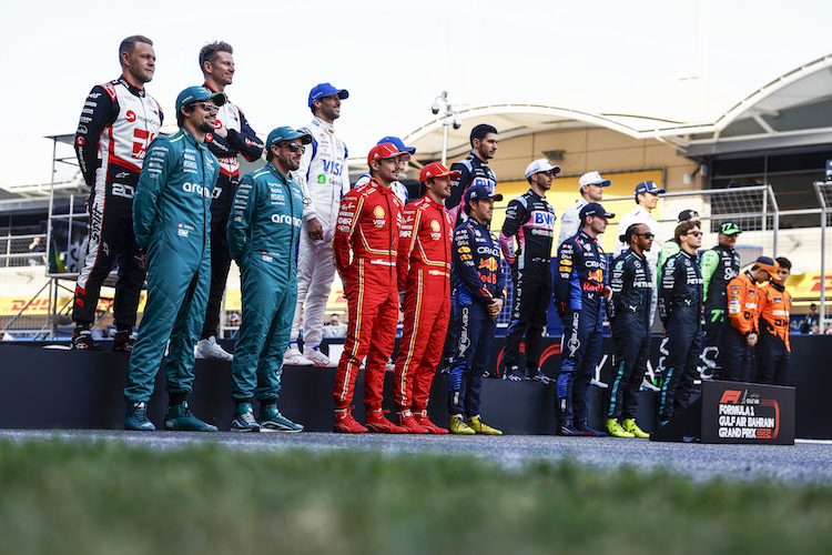 Die Formel-1-Fahrer beim Gruppenfoto