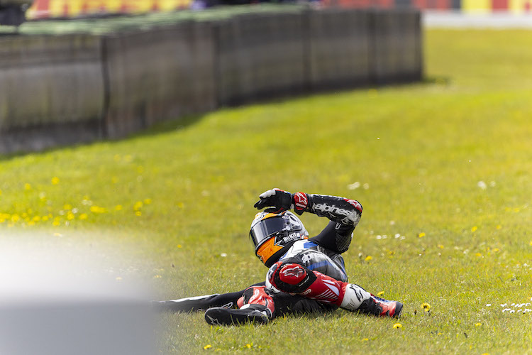 SPEEDWEEK Superbike-WM - Bildergalerie Sturz Von Michael Van Der Mark ...