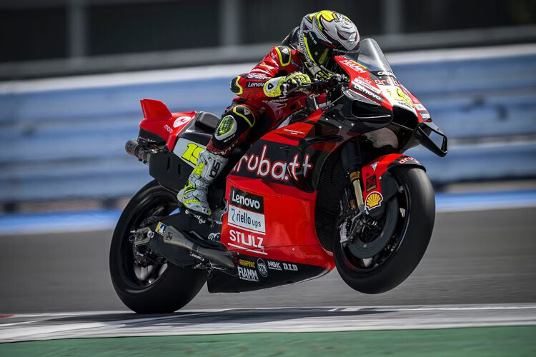 Álvaro Bautista durfte die MotoGP-Maschine 2023 mehrfach testen