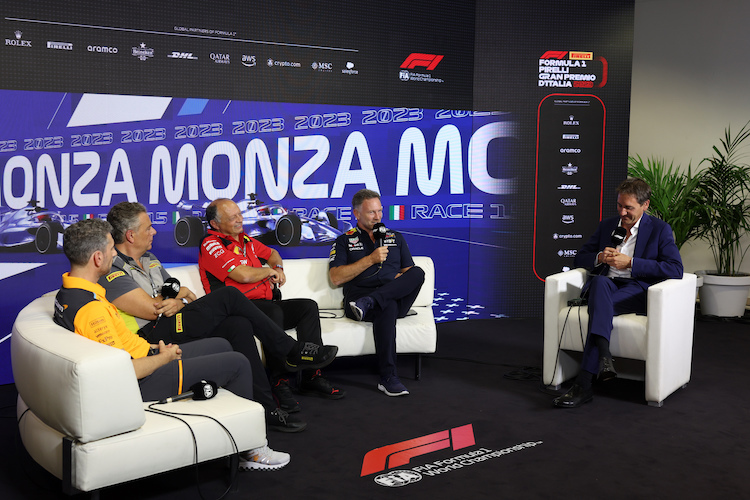 Mario Isola und die Teamchefs sprachen in Monza über einen möglichen neuen Reifenlieferanten für die Formel 1