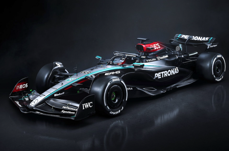 Der neue Formel-1-Rennwagen von Mercedes, der W15