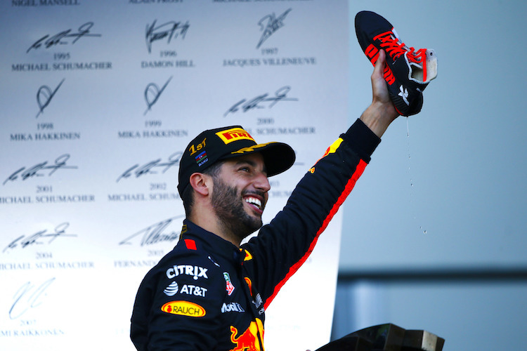 Daniel Ricciardo nach seinem Sieg in Baku 2017