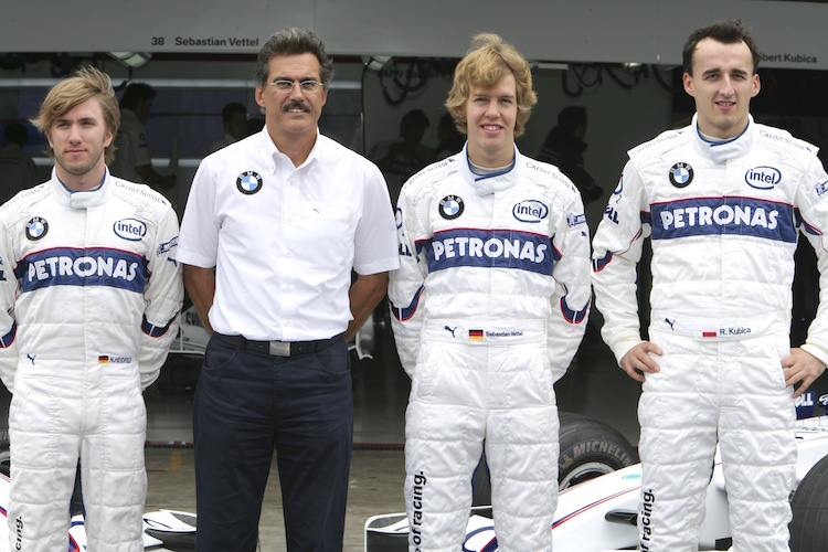 Robert Kubica (rechts) 2006 mit Nick Heidfeld, Mario Theissen und Sebastian Vettel
