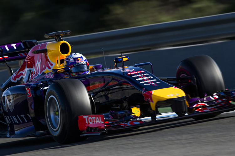 Daniel Ricciardo (Red Bull Racing) beim ersten Wintertest in Jerez