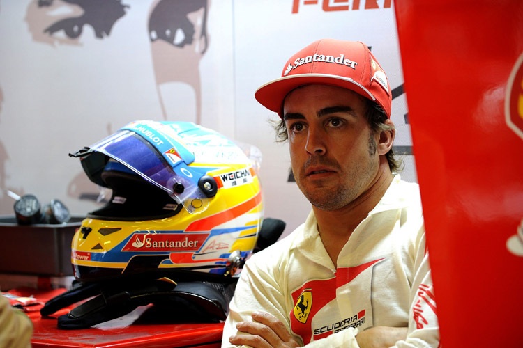 Fernando Alonso verlor im Australien-GP im Schnitt eine Sekunde pro Runde auf Spitzenreiter Nico Rosberg
