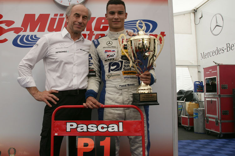 Auch auf dem Nürburgring durfte Peter Mücke 2012 dank Pascal Wehrlein einen Sieg bejubeln.
