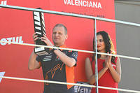 Aki Ajo feierte beim Moto2-Finale in Valencia einen Doppelsieg mit Pedro Acosta und Augusto Fernández