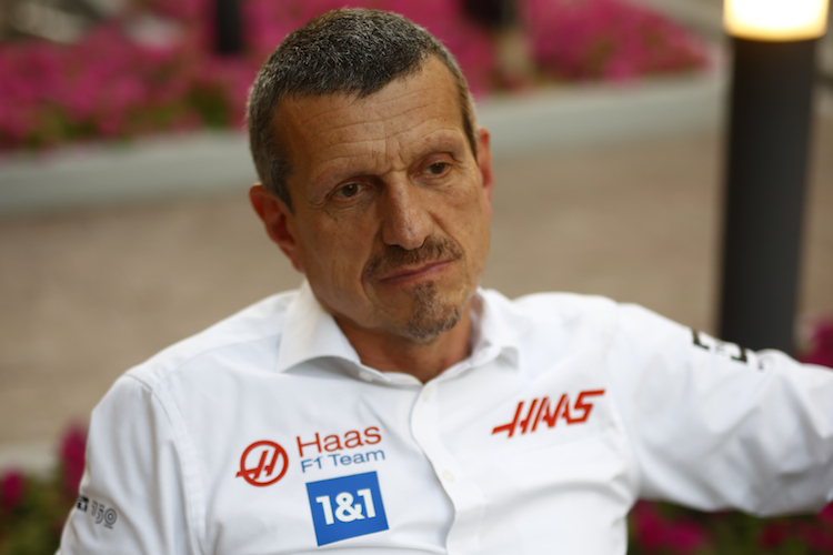 Haas-Teamchef Günther Steiner sagt über Mick Schumacher: «Mick kann ein guter Fahrer werden, oder er ist schon ein guter Fahrer, aber er kann besser werden»