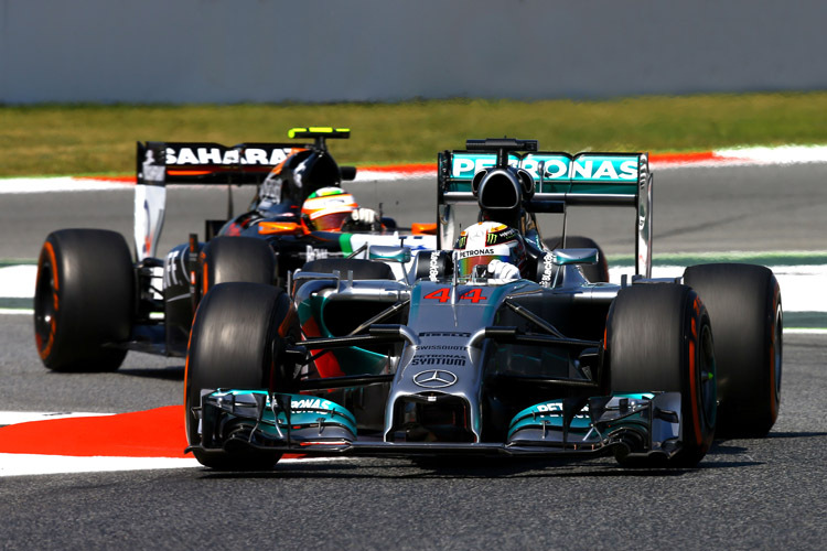 Lewis Hamilton war am Trainingsfreitag in Spanien mit seiner Rundenzeit von 1:25,524 min der Tagesschnellste