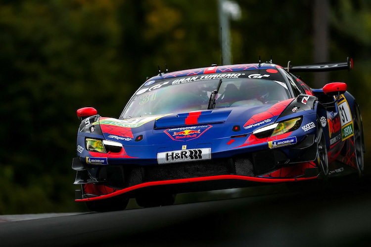 Max Verstappen siegt auf der Nordschleife
