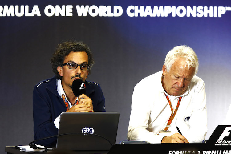 Laurent Mekies und Charlie Whiting von der FIA