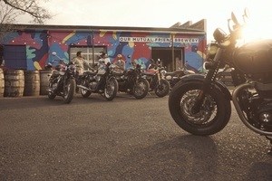 Triumph pfegt permanent das für die britische Firma wichtige Segment der Neo-Klassiker)