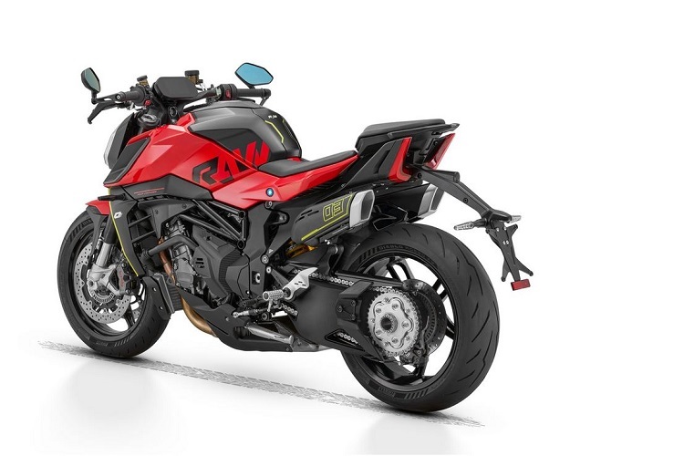 Angesichts der Preisdifferenz ist der Verzicht auf die charakteristischen vier Auspuff-Flöten der MV gerechtfertigt