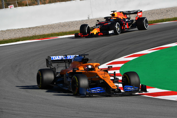 Carlos Sainz mit seinem McLaren bei den Formel-1-Wintertests im Februar