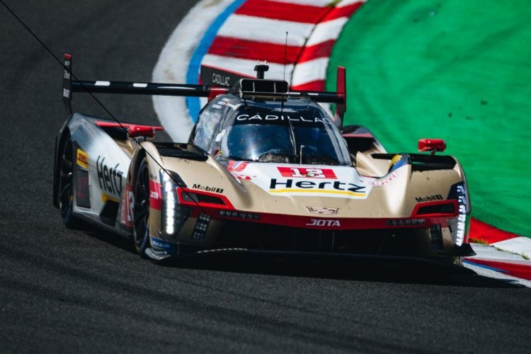 Stark in Fuji: Der Cadillac V-Series.R