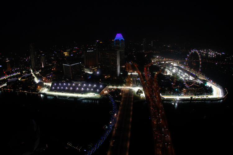 Wenn es Nacht wird in Singapur