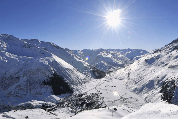 Andermatt im Urserental: Neuer Eisspeedway-Austragungsort in der Schweiz