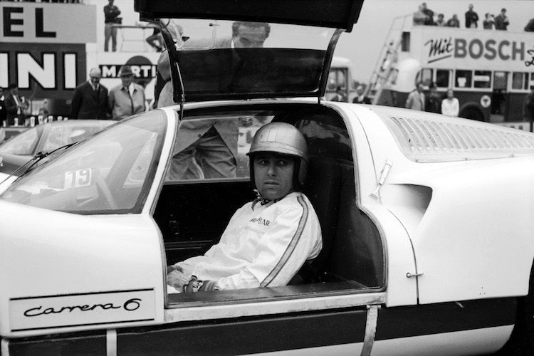 Mitter ganz entspannt im Rennwagen, Norisring 1966