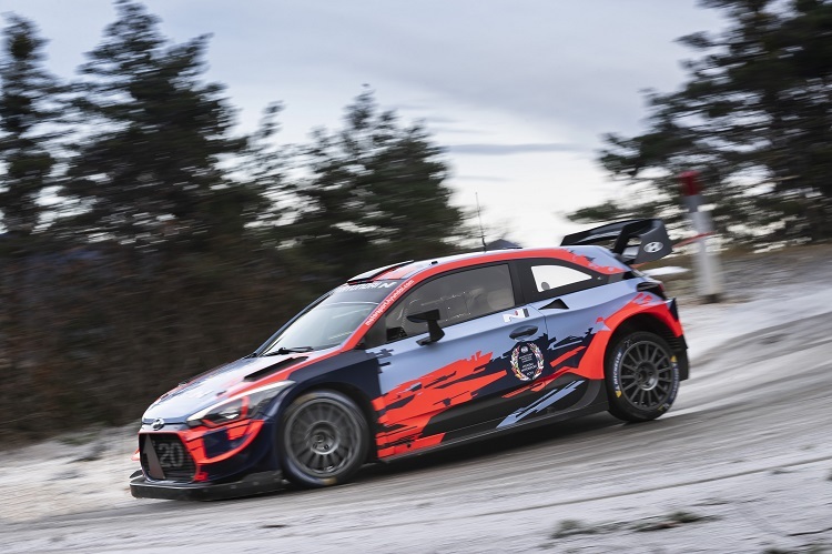 Ott Tänak testet den Hyundai i20 WRC